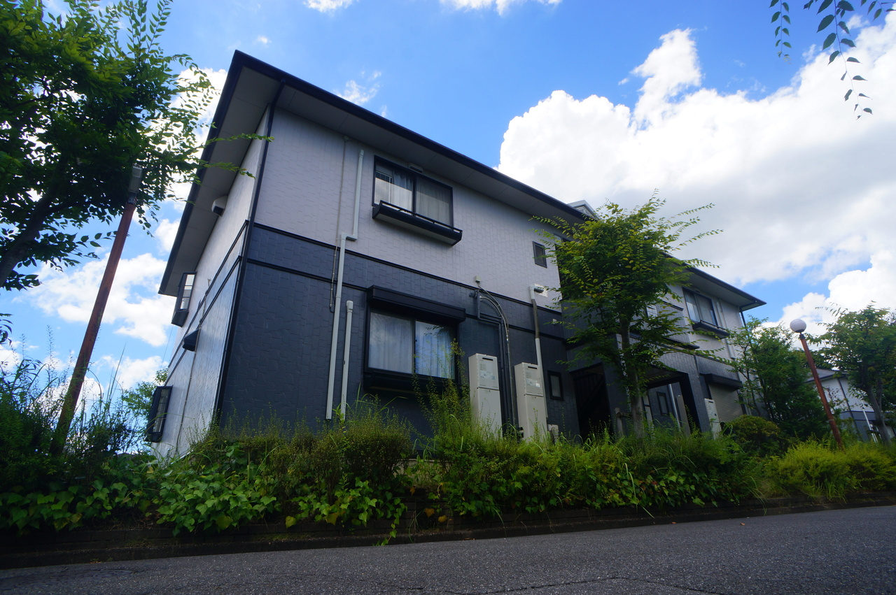 サンビレッジ学園前東坂Ｇのエントランス