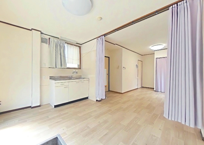 光マンションの洋室