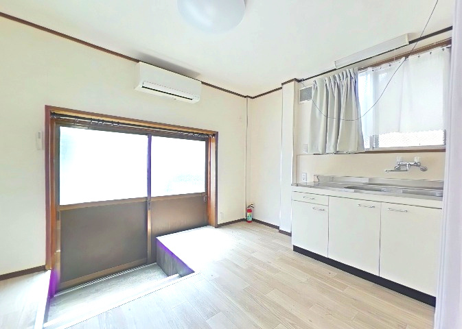 光マンションの玄関