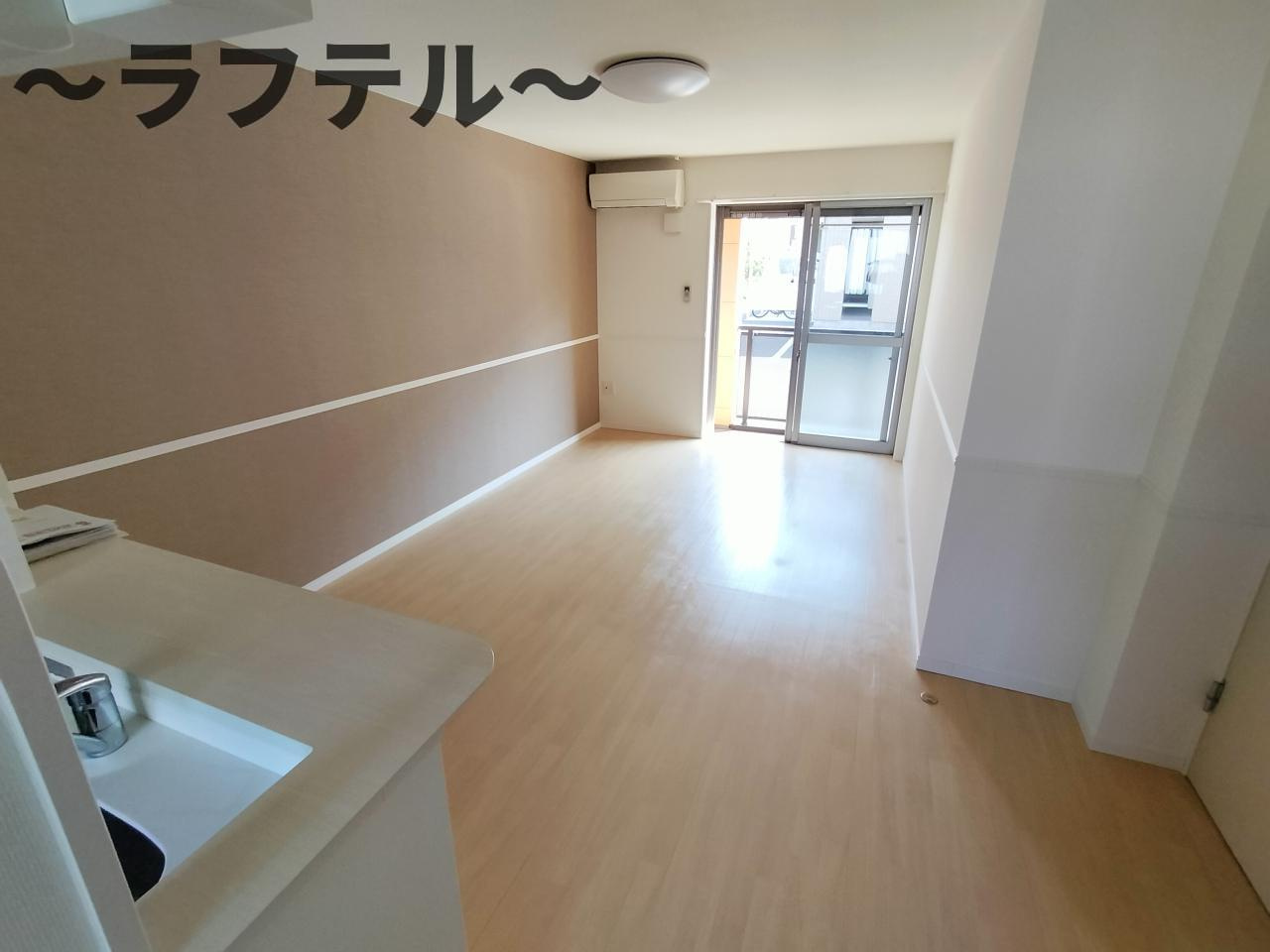 ラビランスAの居間・リビング|別部屋イメージ写真