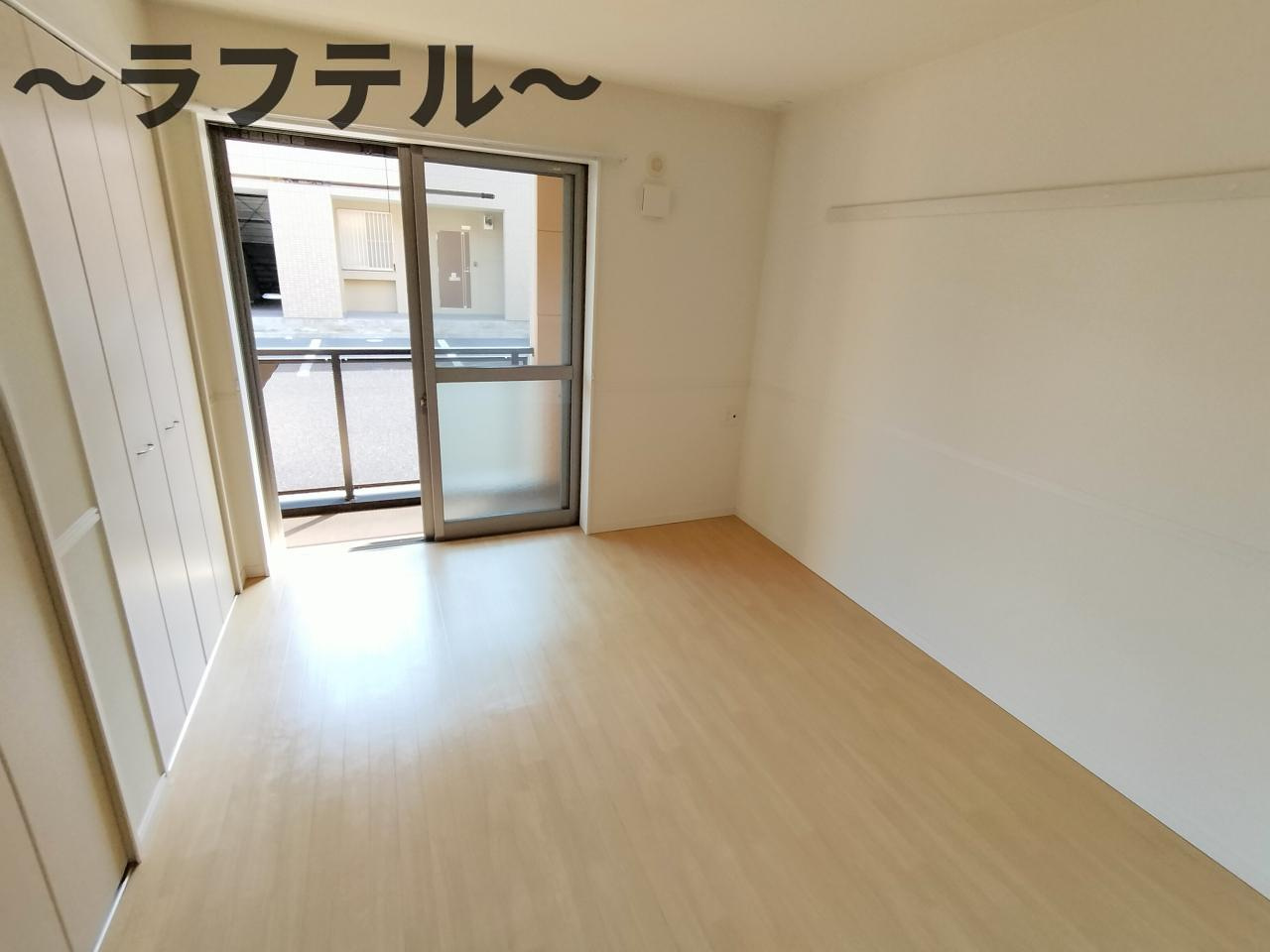 ラビランスAの寝室|別部屋イメージ写真