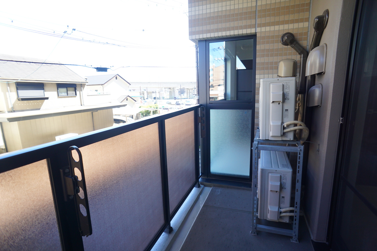 幸ｃｏｕｒｔ　ｎａｒａ　ｓａｎｊｏのバルコニー