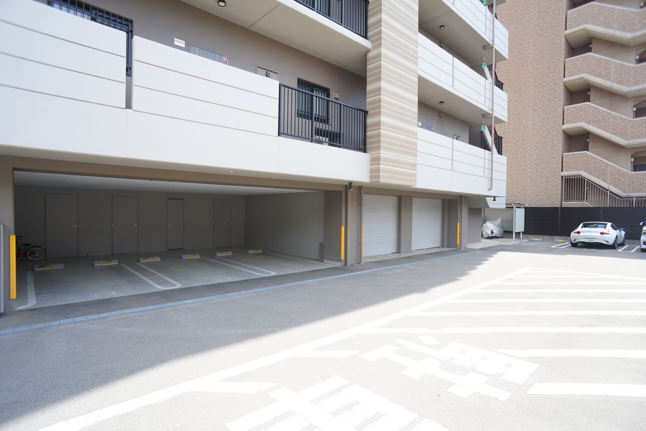 幸ｃｏｕｒｔ　ｎａｒａ　ｓａｎｊｏの駐車場