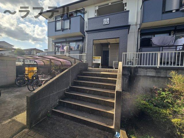農住メゾン・プレミールＡのエントランス