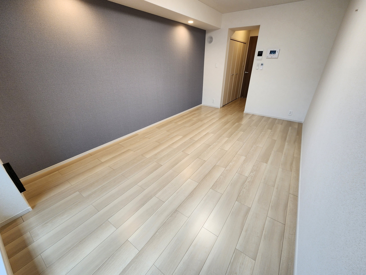 ヒカルサ京田辺大住の洋室