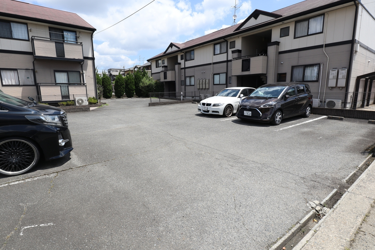 フォレストハイツ富堂町Ｂの駐車場