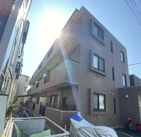 イーストハウス（東領家）の外観