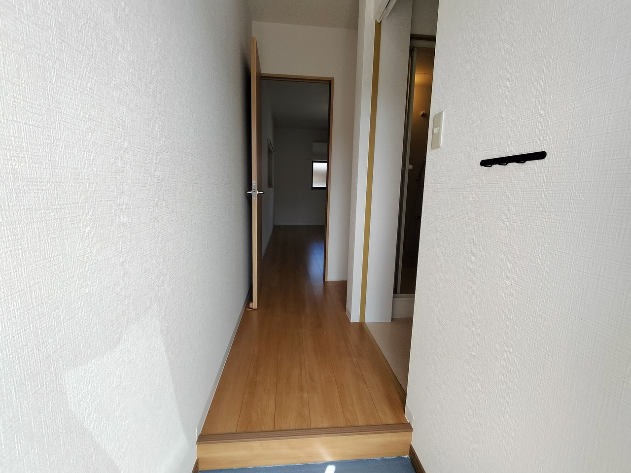 佐紀町平屋の玄関