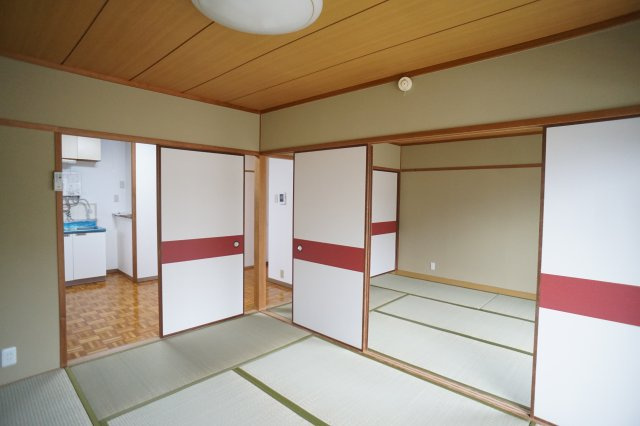 ハイツ小嶋の和室
