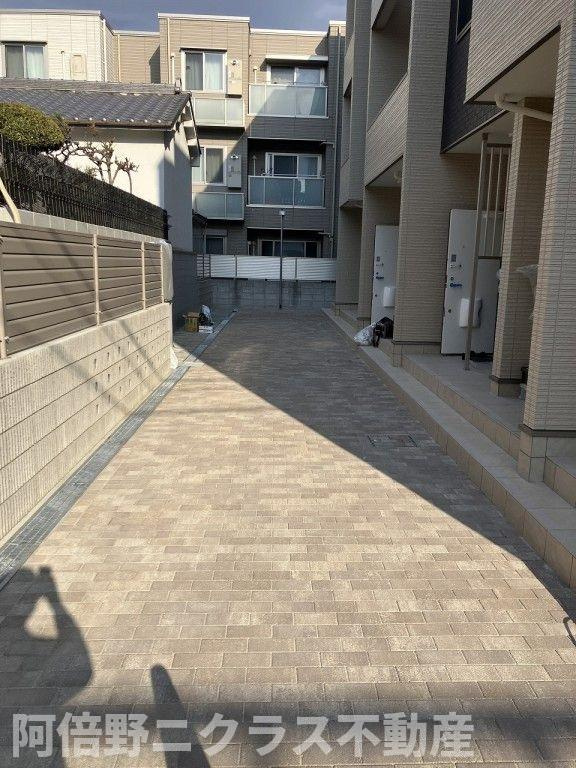 アルカディア平野郷の駐車場
