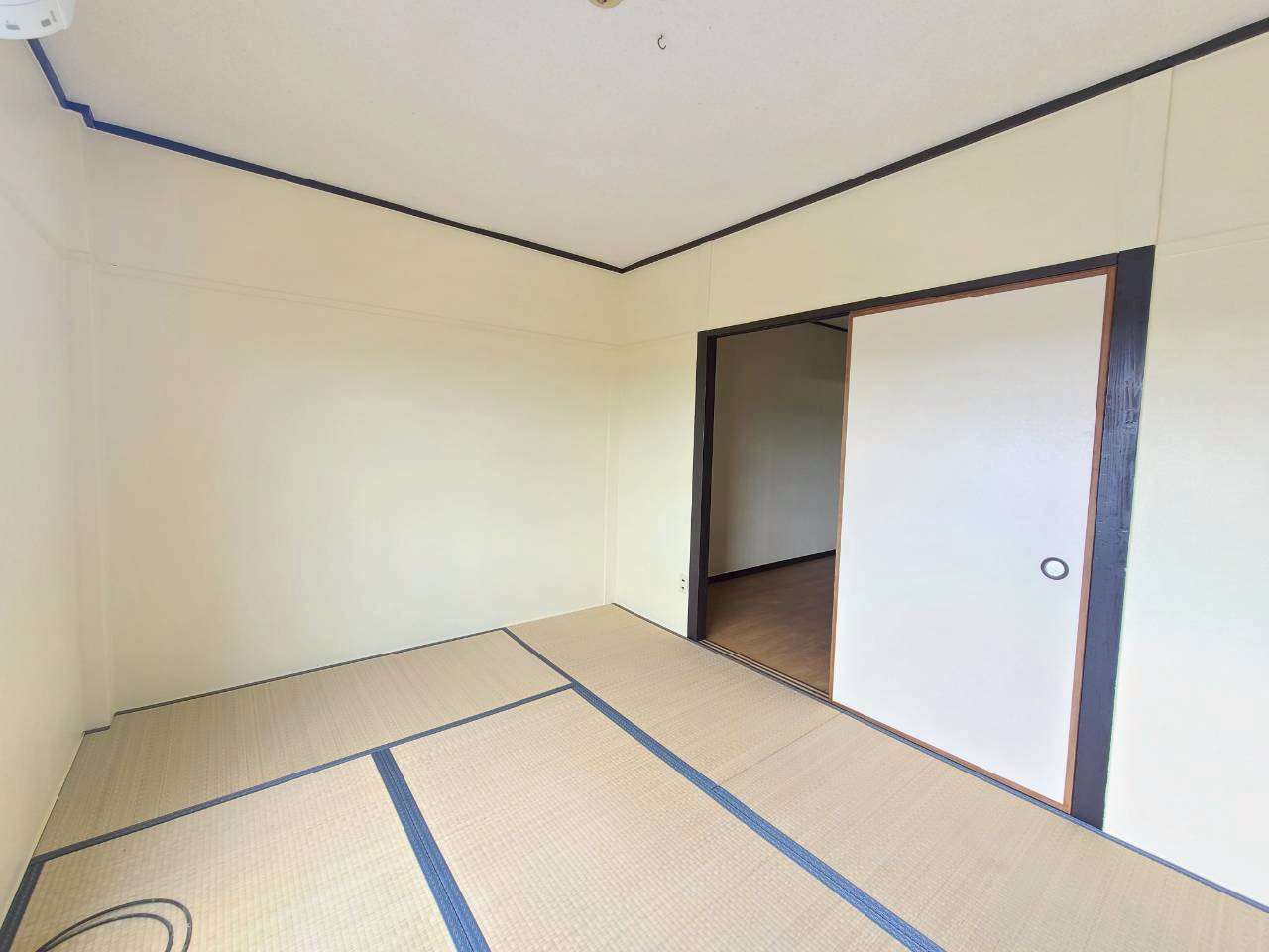 西ノ京ハイツの和室