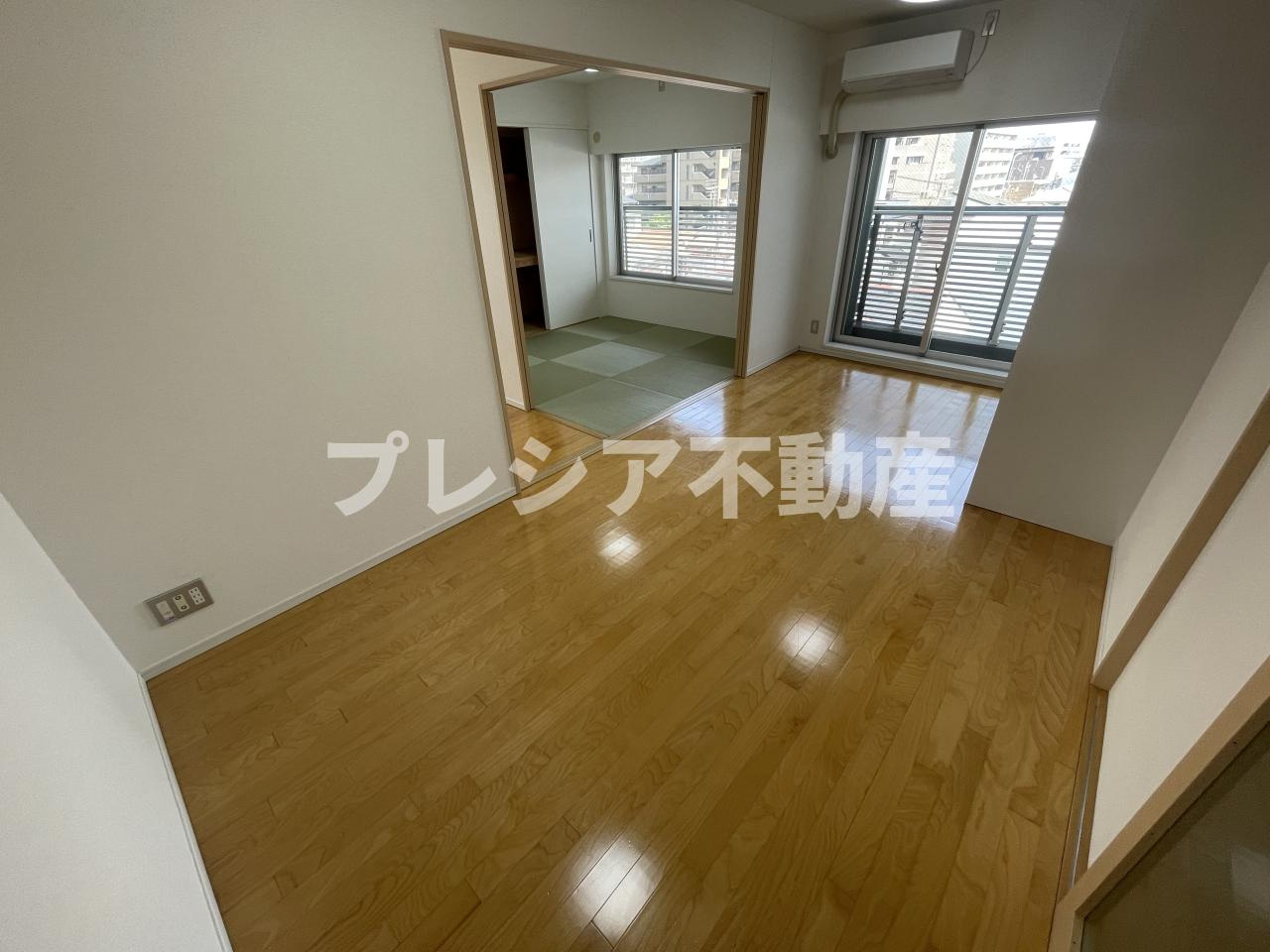 YAO.RE甲子園の居間・リビング