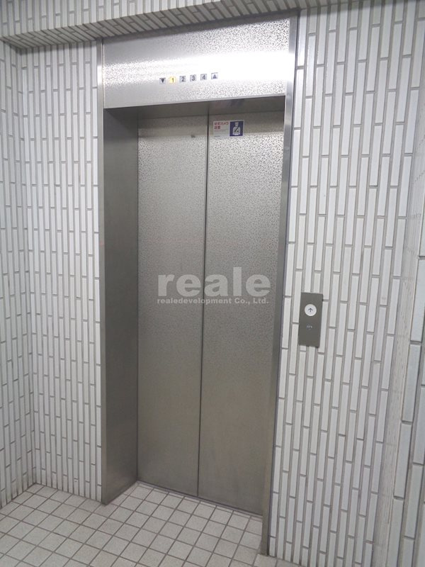 杉並区西荻北２丁目の賃貸マンションのロビー