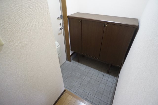 メディオ　Ａの玄関