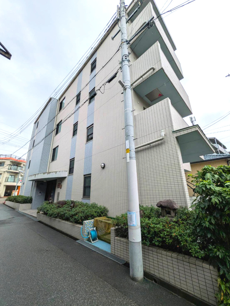 宝塚市南口２丁目のマンションの外観