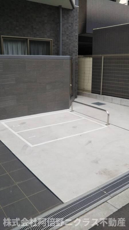 リックス天王寺南の駐車場
