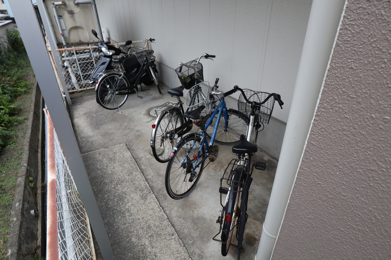 コンフォート２５の駐車場