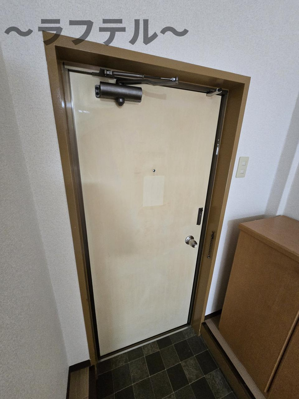 エステート和ヶ原Bの玄関