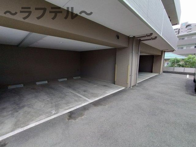 サンクレイドル西所沢の駐車場
