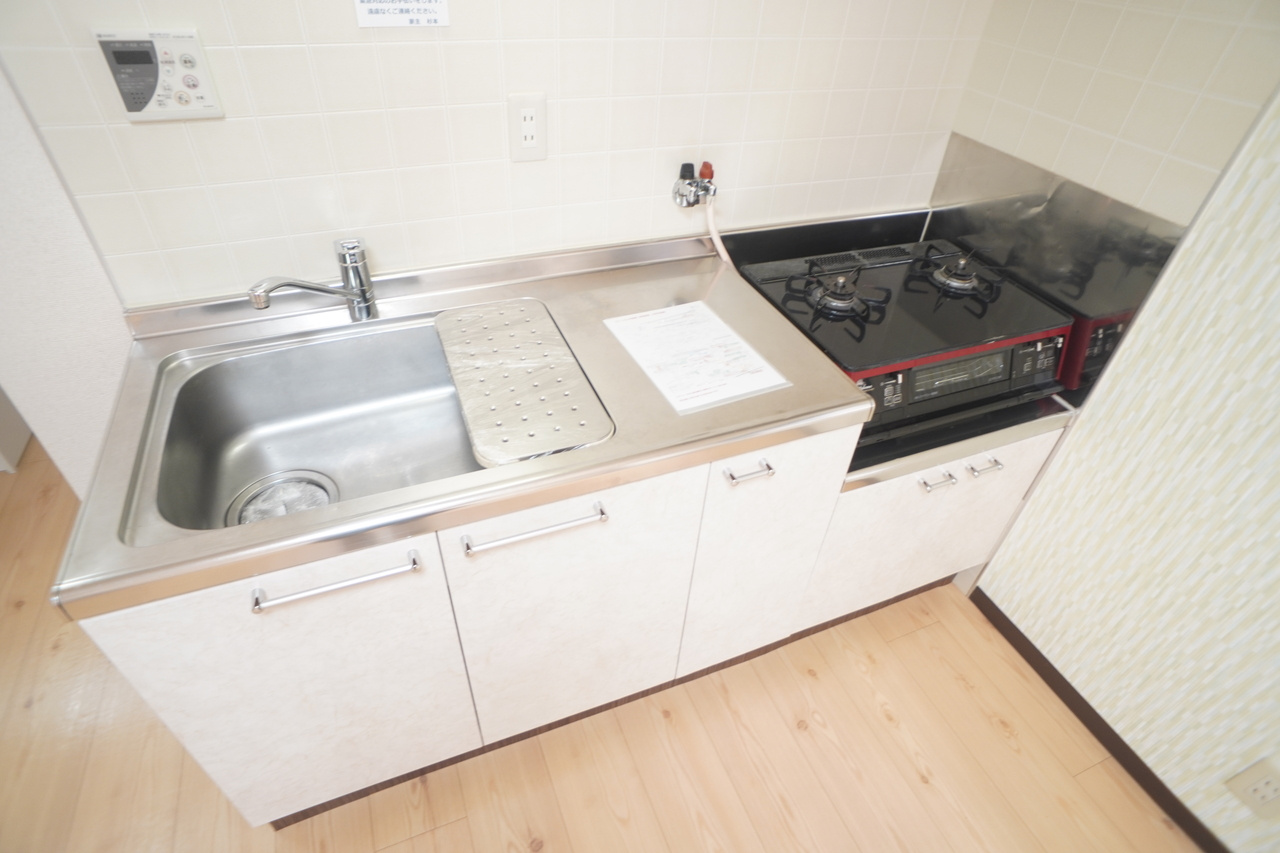 グリーンヒル学園前のキッチン