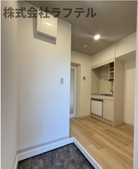 所沢市緑町４丁目の賃貸マンションの玄関