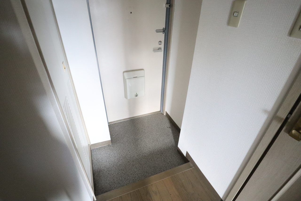 阪本マンションの玄関