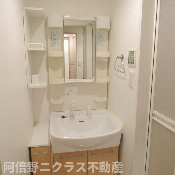 メゾン・ド・成屋大阪の洗面所|内装は別部屋の参考写真です。