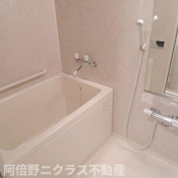 メゾン・ド・成屋大阪の浴室|内装は別部屋の参考写真です。