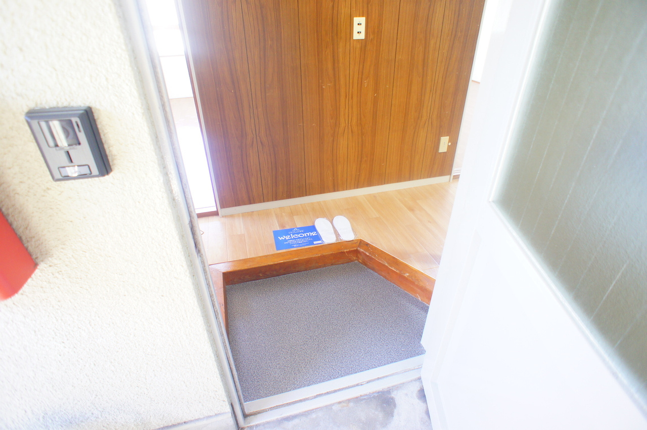 海老山マンションの玄関