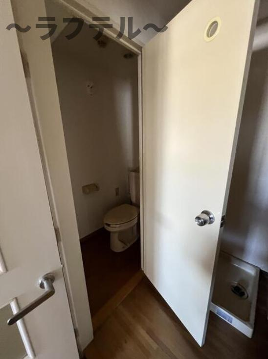 入間市扇町屋５丁目の賃貸マンションのトイレ