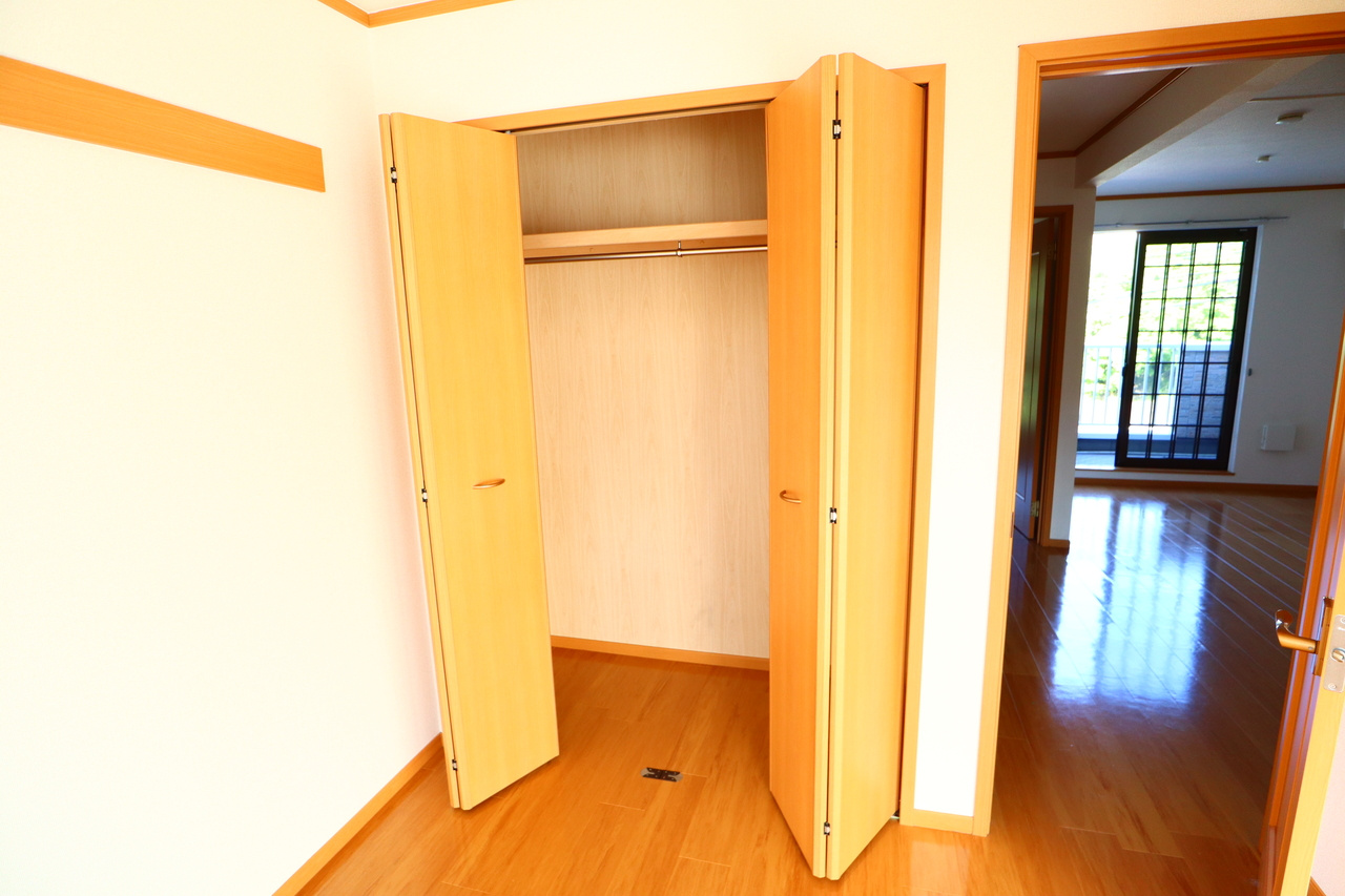 アンソレイエ　（小瀬町）の収納