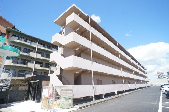 新栄マンションの外観