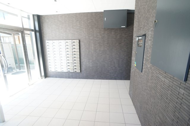 新栄マンションのロビー