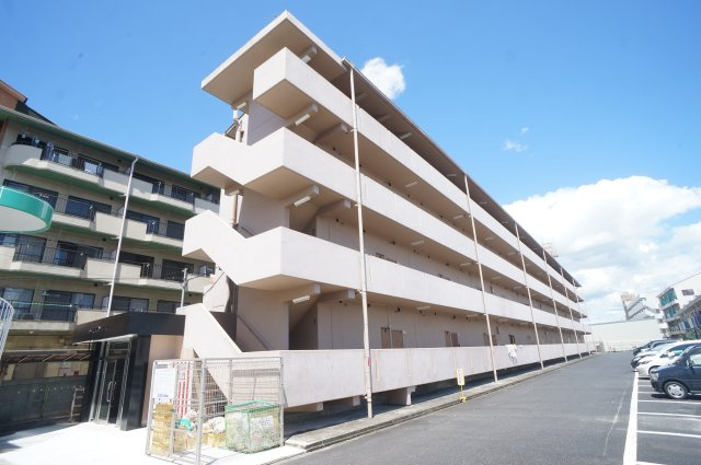 新栄マンションの外観