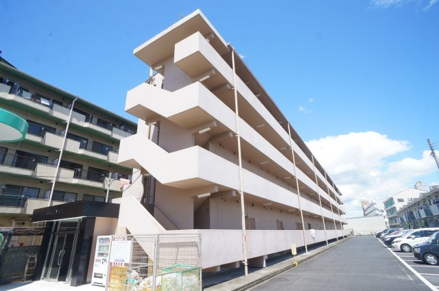 新栄マンションの外観