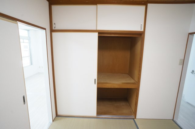 新栄マンションの収納
