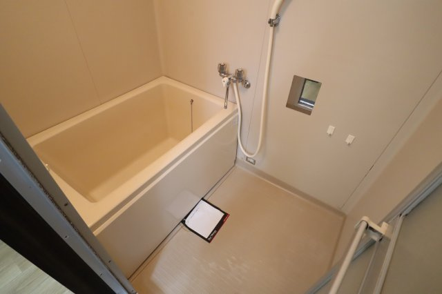 グリーンヒル新賀の浴室
