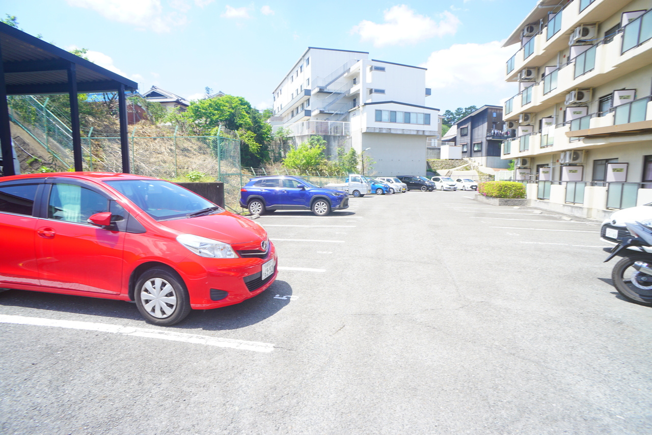 リオグランデ由希の駐車場