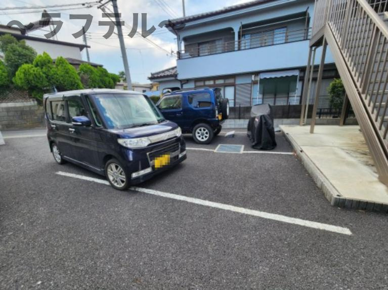 入間テラスⅡの駐車場