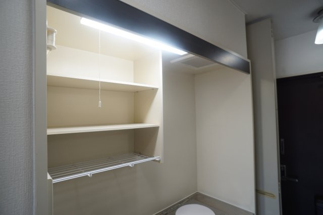 アミティ西大寺Ｐー８の収納