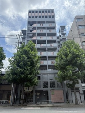 コスモフォーラム四条の外観