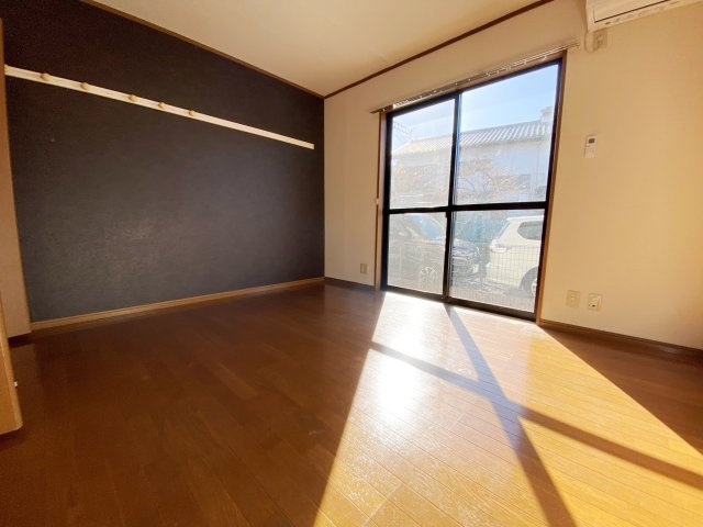 パセオ浦和の寝室|別号室の参考写真です。