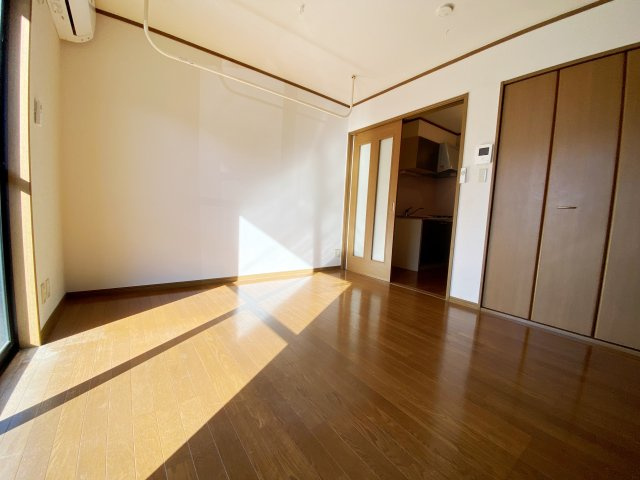 パセオ浦和の洋室|別号室の参考写真です。