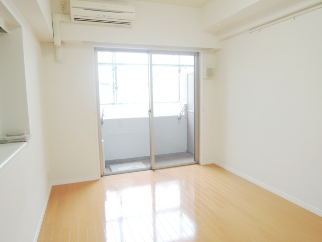 アクシーズタワー川口栄町Ⅰの寝室|別号室の参考写真です。