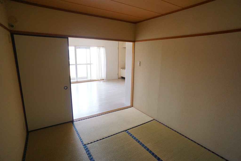 まあぁろーマンションの和室
