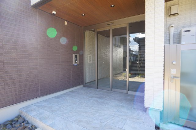 シャーメゾン　Ｋ四条大路のエントランス