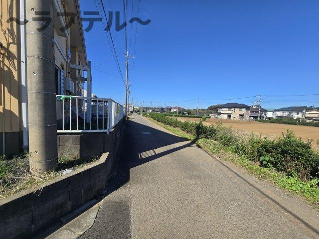 シャーメゾンアラタの周辺