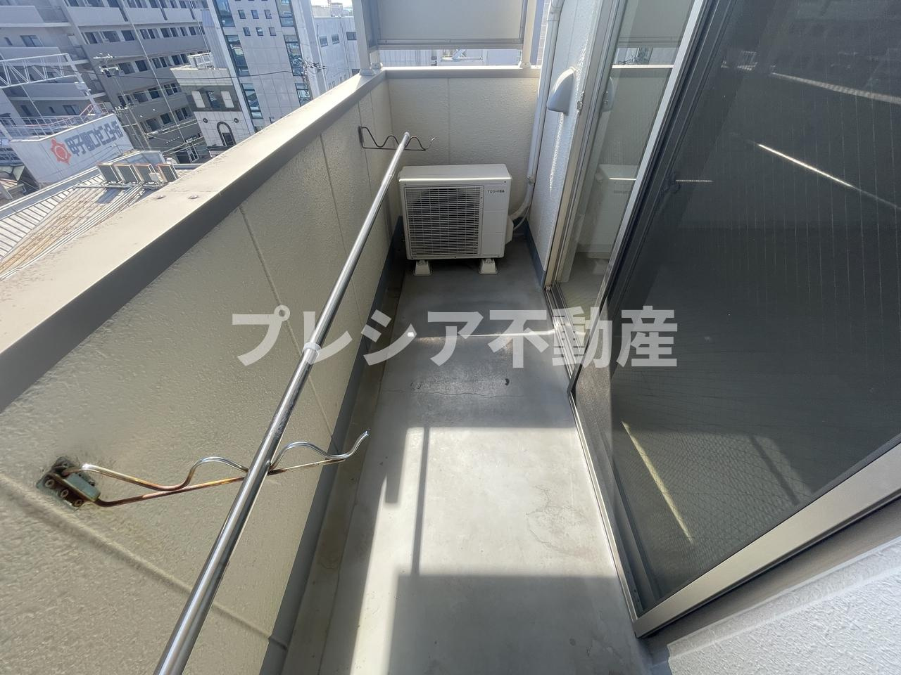 ランドアート甲子園のバルコニー