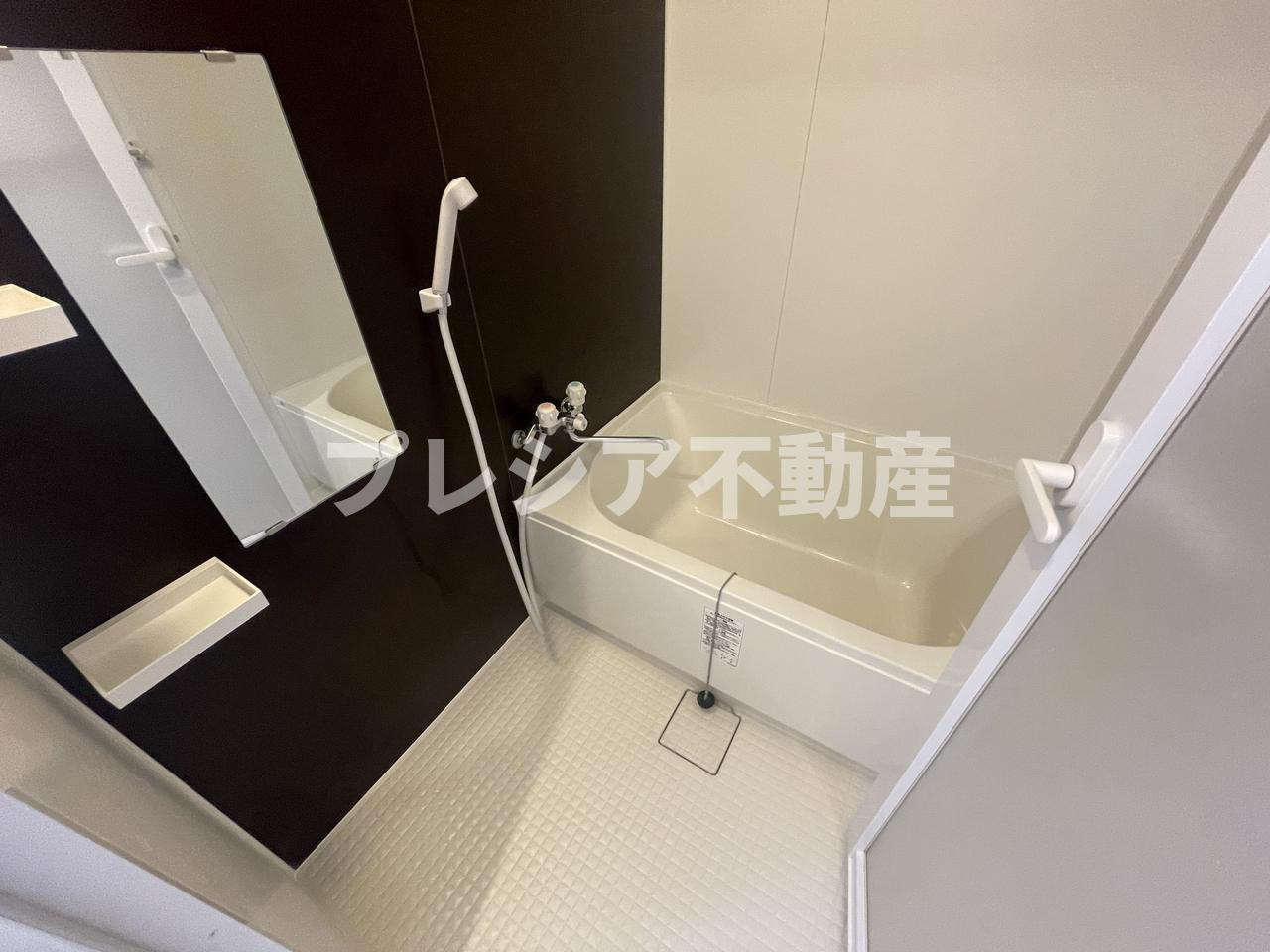 ランドアート甲子園の浴室