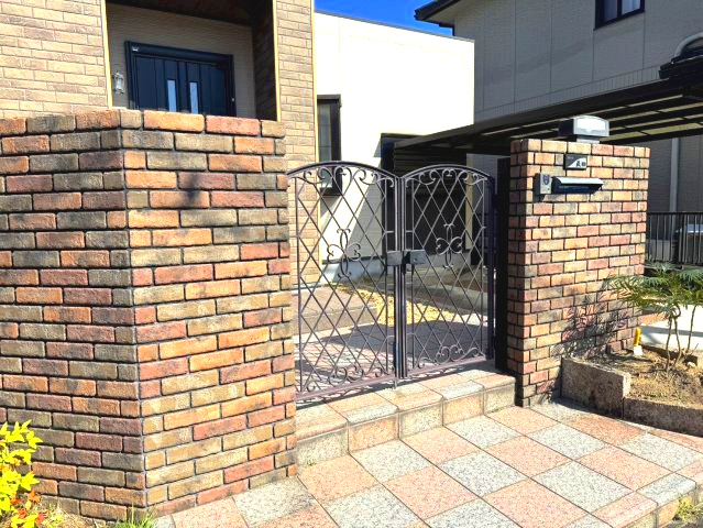 四条大路2丁目戸建のエントランス